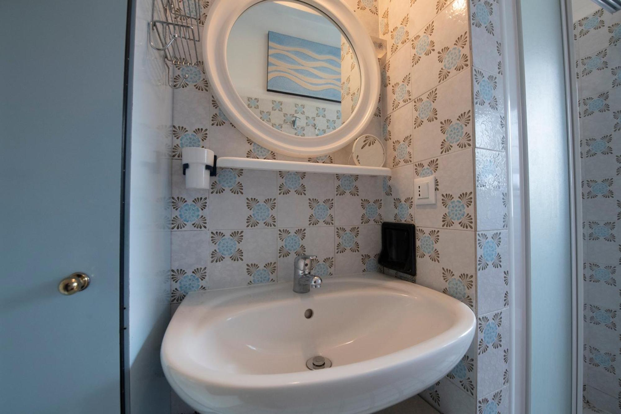 239 - Casa Del Sole Vista Mare Moneglia - 5Minuti A Piedi Dal Mare - Parcheggio Privato Daire Dış mekan fotoğraf